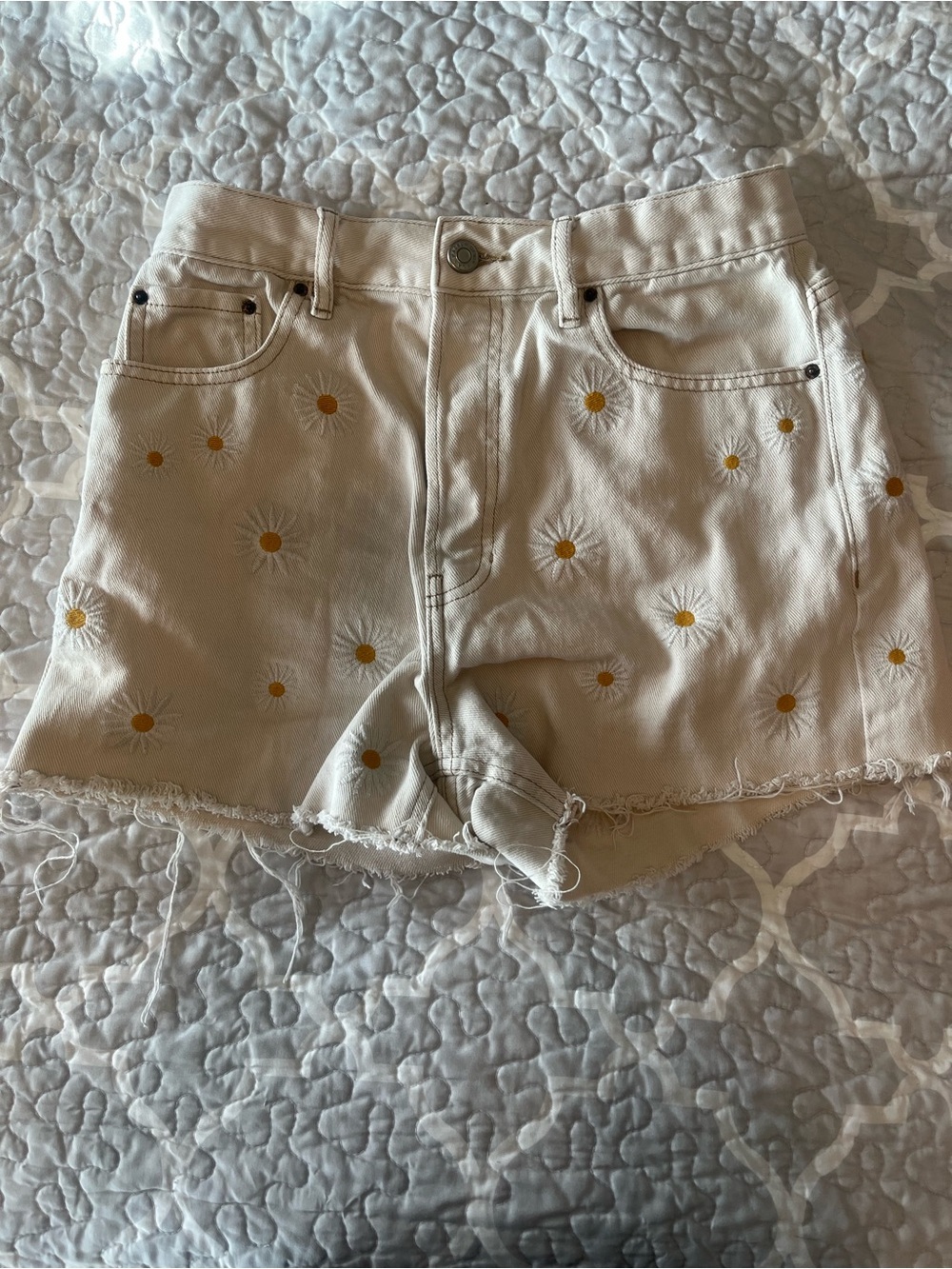 PacSun Cream Daisy Embroidered Jean Shorts